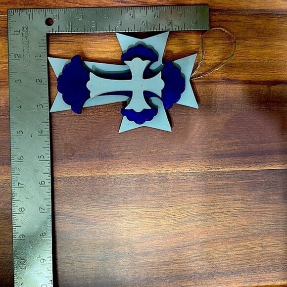 Wood‎ Cross Blue and Grey - Picture 5 of 6